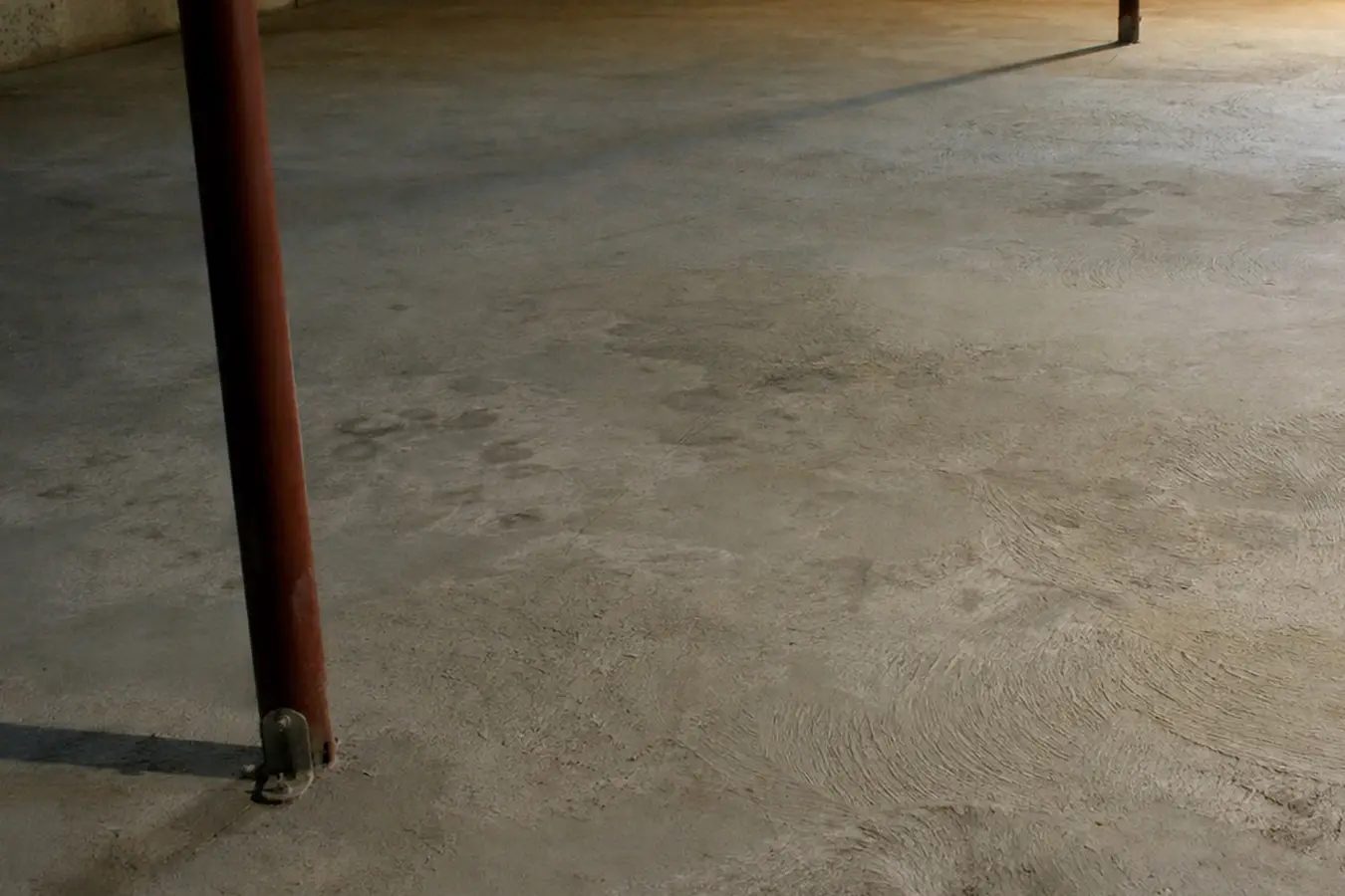 J&P Coatings floor with sturdy metal poles shows a clean, durable finish that’s ready for daily use.